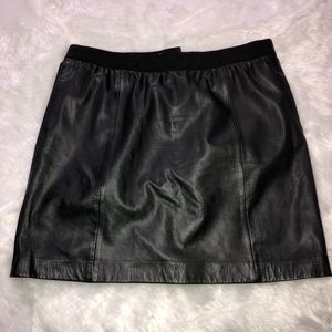 🖤 Women’s Leather Mini Size 10